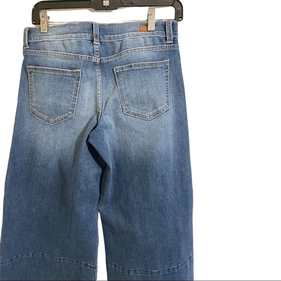 Sneak peek midrise wide leg fray jeans. Size Small. Style#SP-P9332M. Pat… - Picture 5 of 9